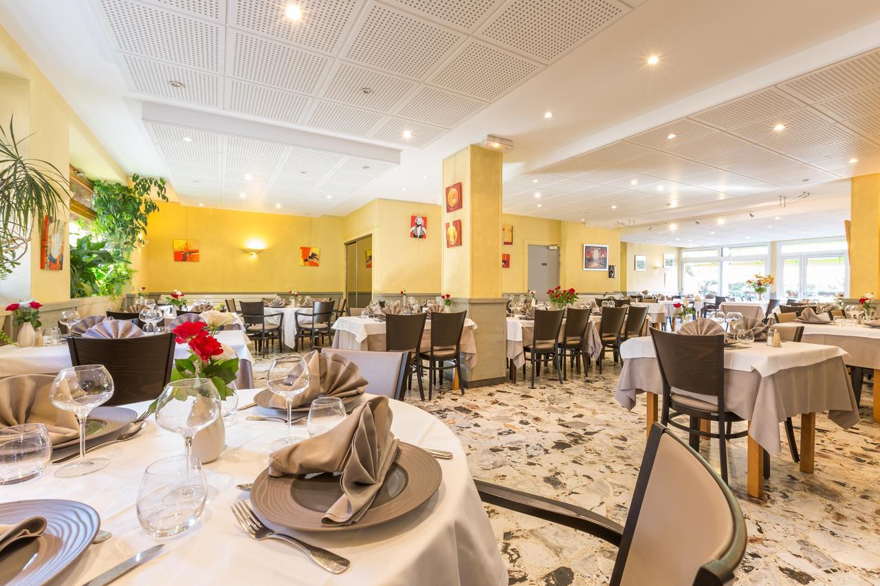 Logis Spa Hotel Restaurant De La Poste Tence Exterior photo