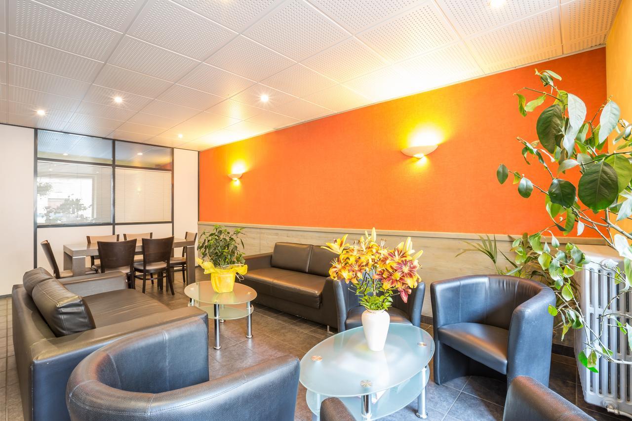 Logis Spa Hotel Restaurant De La Poste Tence Exterior photo